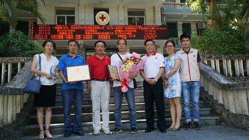 何川3.jpg 何川3.jpg